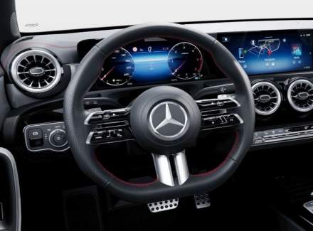 Mercedes-Benz - CLA
