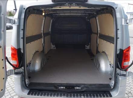 Mercedes-Benz - Vito