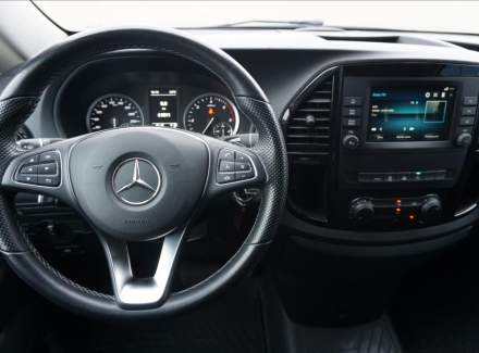 Mercedes-Benz - Vito