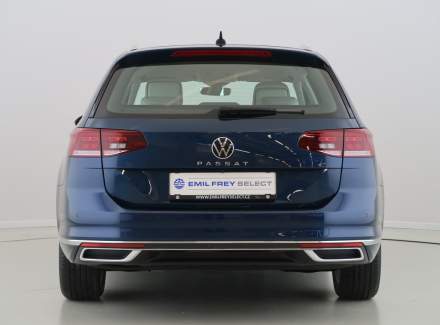 Volkswagen - Passat