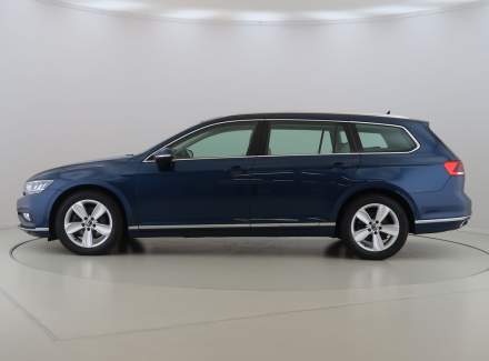 Volkswagen - Passat