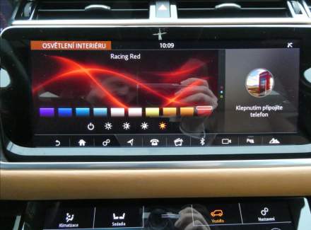 Land Rover - Range Rover Velar