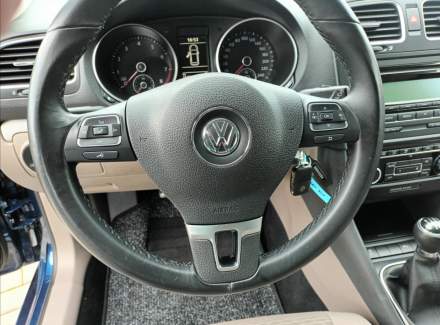 Volkswagen - Golf