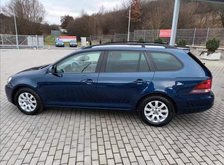 Volkswagen - Golf