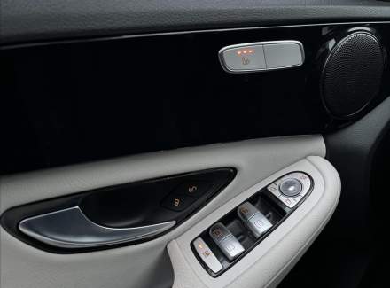 Mercedes-Benz - C-class