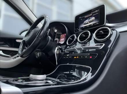 Mercedes-Benz - C-class