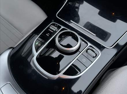 Mercedes-Benz - C-class