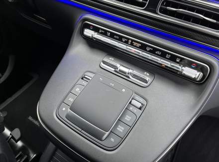 Mercedes-Benz - V-class