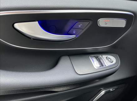 Mercedes-Benz - V-class