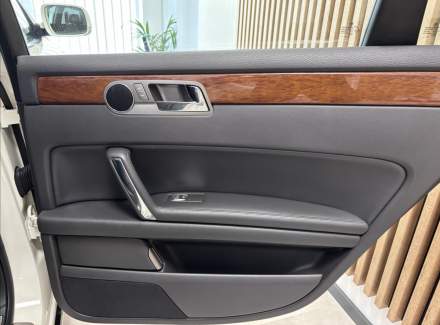 Volkswagen - Phaeton