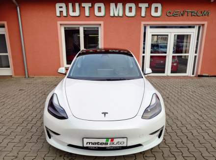 Tesla - Model 3