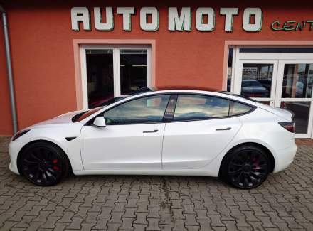 Tesla - Model 3