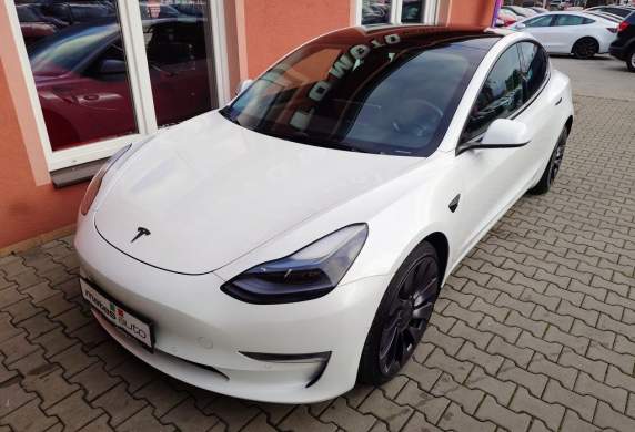 Tesla - Model 3