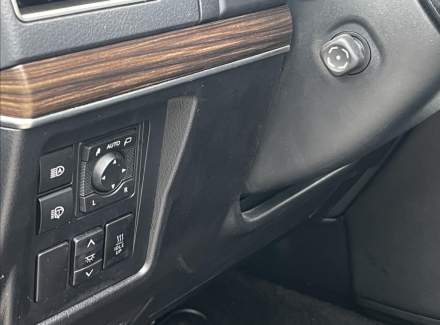 Toyota - Land Cruiser