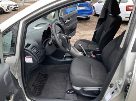 Toyota - Auris