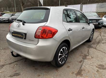 Toyota - Auris