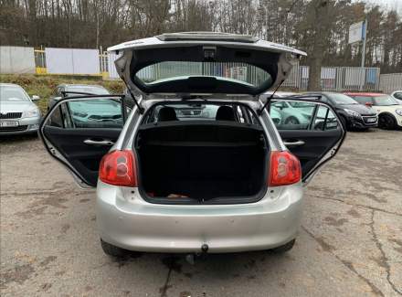 Toyota - Auris