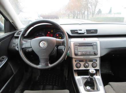 Volkswagen - Passat