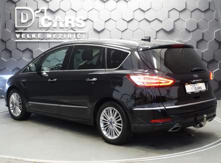 Ford - S-MAX