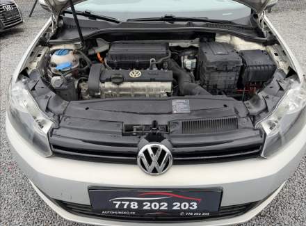 Volkswagen - Golf