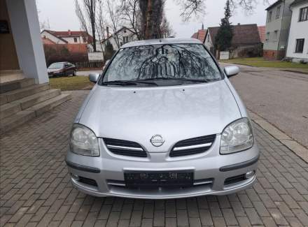 Nissan - Almera