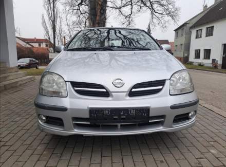 Nissan - Almera