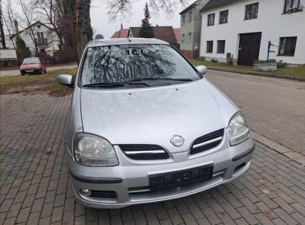 Nissan - Almera