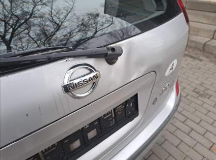 Nissan - Almera