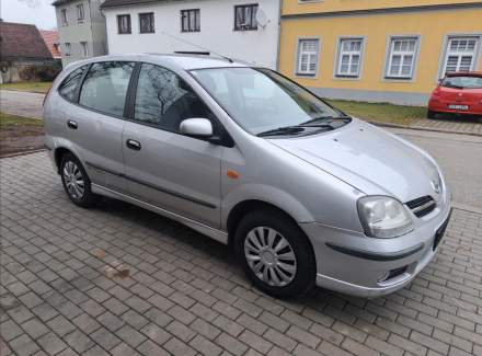 Nissan - Almera