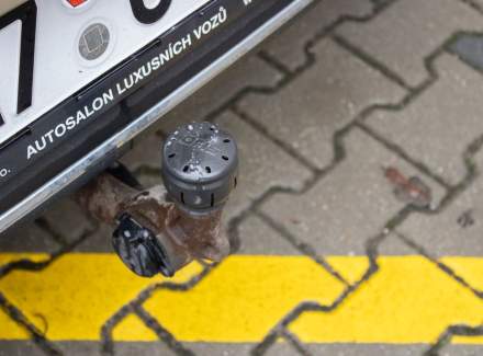 Mercedes-Benz - E-class