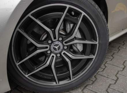 Mercedes-Benz - E-class