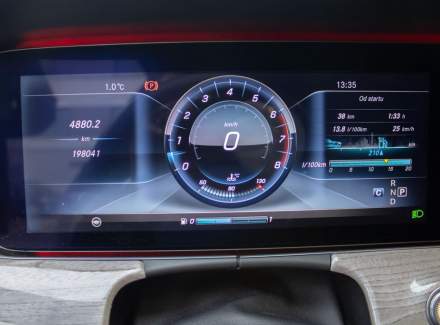 Mercedes-Benz - E-class