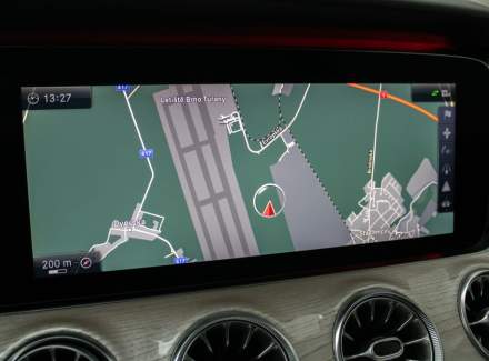 Mercedes-Benz - E-class