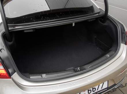 Mercedes-Benz - E-class