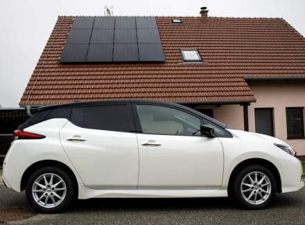 Nissan - Leaf