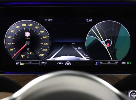 Mercedes-Benz - E-class