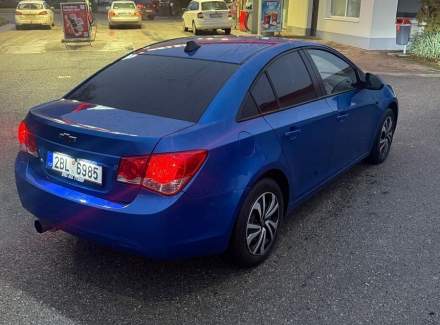 Chevrolet - Cruze