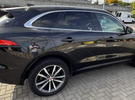 Jaguar - F-Pace