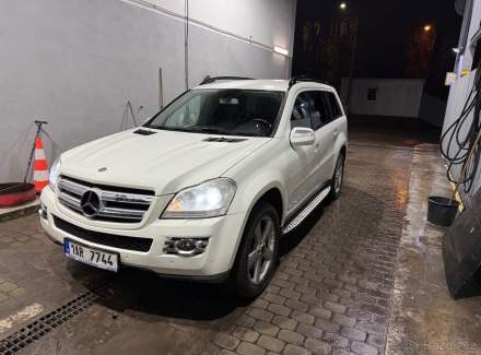 Mercedes-Benz - GL