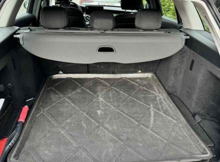 Mercedes-Benz - C-class