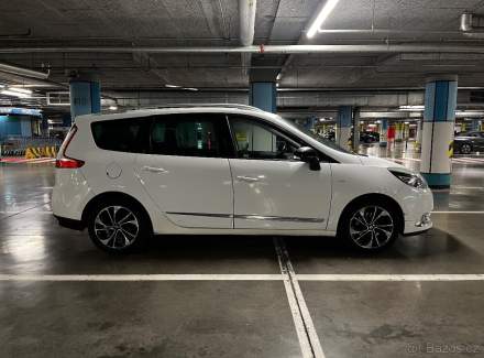 Renault - Scenic