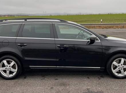 Volkswagen - Passat