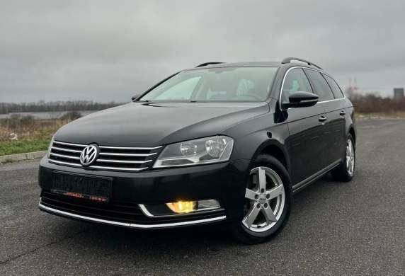 Volkswagen - Passat