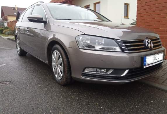 Volkswagen - Passat