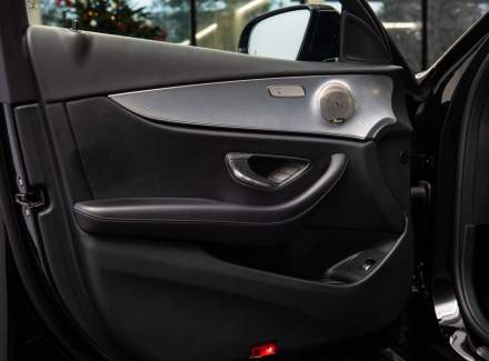 Mercedes-Benz - E-class