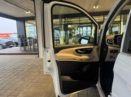 Mercedes-Benz - V-class