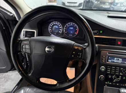 Volvo - V70
