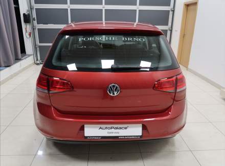Volkswagen - Golf