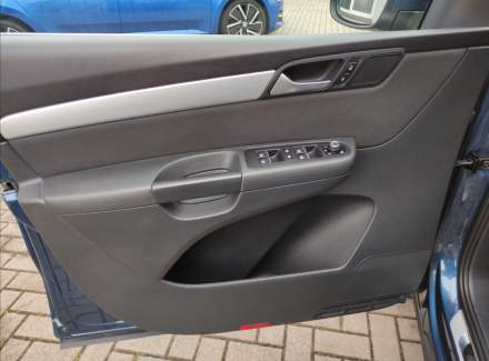 Volkswagen - Sharan