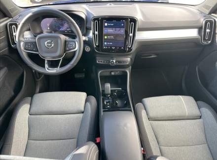 Volvo - XC40
